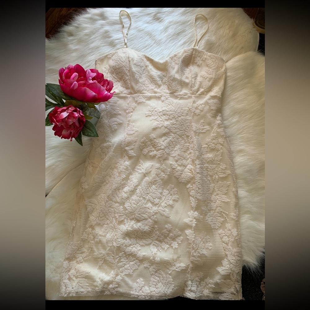 Juniors cream lace summer dress NWOT SIZE XL